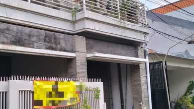 Properti Siap Pakai di Kawasan Surabaya Kota, Surabaya, LT 90m²