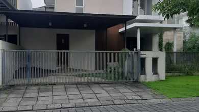 Hunian Elegan di Wiyung, Surabaya, 3 KT, LT 375m²