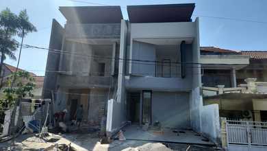 Rumah Dijual di Rungkut, Surabaya, LB 160m², Harga Terbaik!