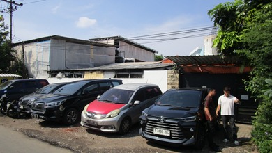 Penawaran Eksklusif, rumah Prestisius di Dukuh Pakis, Surabaya, LB 632m²