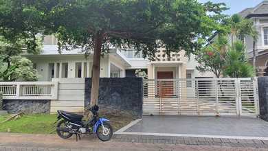 Rumah Elegan di Surabaya Kota, Surabaya, 4 Kamar Tidur, LT 435m²
