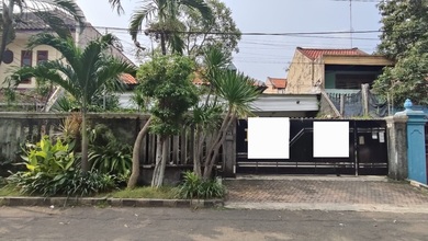 Hunian Mewah di Rungkut, Surabaya, 4 Kamar Tidur, LT 490m²