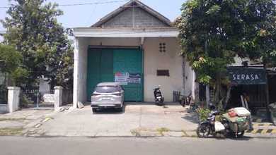 Rumah Dijual di Gresik Kota, Gresik, LB 504m², Harga Terbaik!