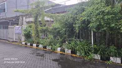 Rumah Dijual di Mulyorejo, Surabaya, LB 175m², Harga Terbaik!