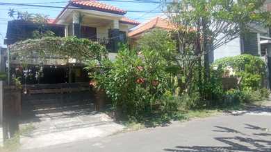 Penawaran Eksklusif, rumah Mewah di Rungkut, Surabaya, LB 300m²