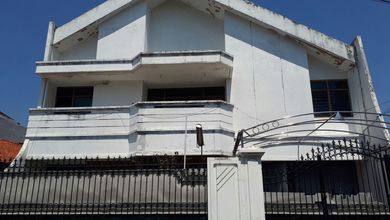 Hunian Mewah di Petemon, Surabaya, 10 KT, LT 520m²