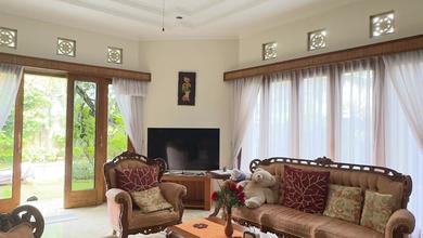 Di Jual Villa 2 Lantai di Kerobokan Bali