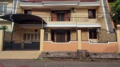 Rumah Area Premium Sukolilo, Surabaya - Harga Menarik 9 Miliar