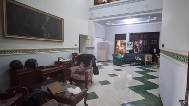 Penawaran Eksklusif, rumah Mewah di Gubeng, Surabaya, LB 300m²