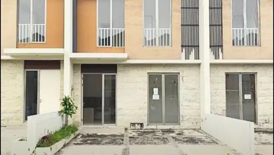 Jual Rumah Strategis di Menganti, Gresik - LT 72m²