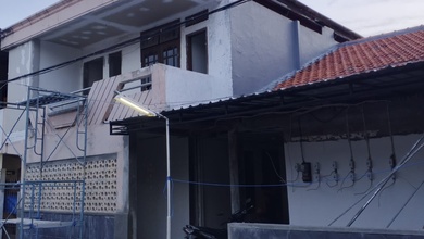 Jual Rumah Nyaman di Nginden, Surabaya - LT 114m²