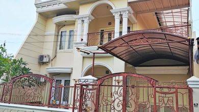 Rumah Modern Luas 200 Jual area Rungkut, Surabaya