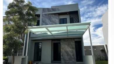 Rumah Mewah di Kawasan Surabaya Kota, Surabaya, LB 205m², Harga 3,5 Miliar