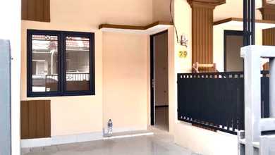 Kesempatan Rumah di Rungkut, Surabaya, LB 84m², Harga 850 Juta