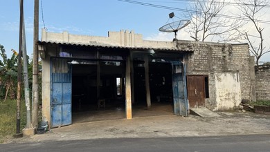 Rumah Usaha 1 Lantai Raya Gesikan Grabagan Tuban