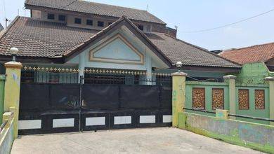 Jual Rumah Mewah LT 307 m2 Kawasan Waru, Sidoarjo