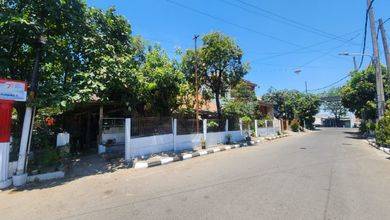 Jual Rumah Bagus Luas 174 m2 area Karangpilang, Surabaya
