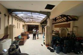Rumah Modern di Lakarsantri, Surabaya, Luas 210 m2