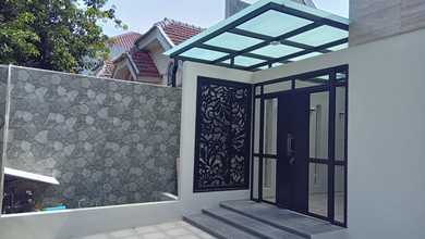 Rumah Dijual di Sidoarjo, Sidoarjo, LB 300m², Harga Terbaik!
