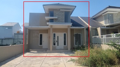 Dijual Rumah Strategis di Krian, Sidoarjo - LT 180m²
