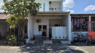 Rumah Minimalis Harga Ekonomis di Menganti, Gresik, LB 80m²