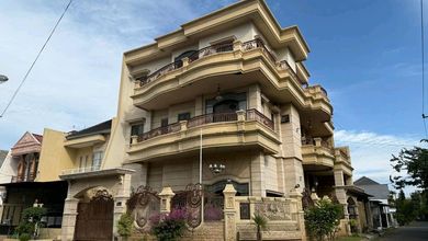 Hunian Elite di Kawasan Surabaya Kota, Surabaya, LB 900m², Harga 10,5 Miliar