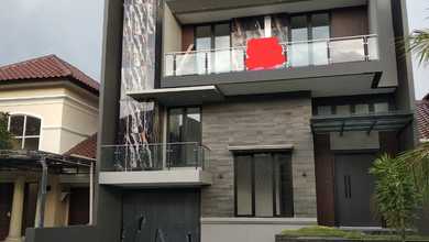 Rumah Area Premium Citraland, Surabaya - Harga Menarik 7 Miliar