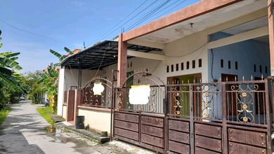 Properti Siap Pakai di Kawasan Lamongan Kota, Lamongan, LT 256m²
