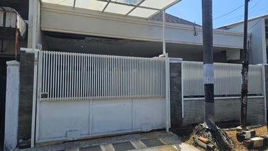 Kesempatan Rumah di Gubeng, Surabaya, LB 120m², Harga 1 Miliar