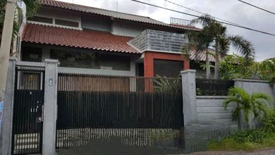 Rumah Area Premium Surabaya Kota, Surabaya - Harga Terbaik 4,5 Miliar
