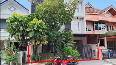 Rumah Area Luxury Wiyung, Surabaya - Harga Menarik 2,8 Miliar