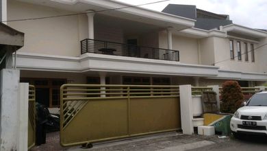 Rumah Dijual di Tambaksari, Surabaya, LB 1000m², Harga Kompetitif!