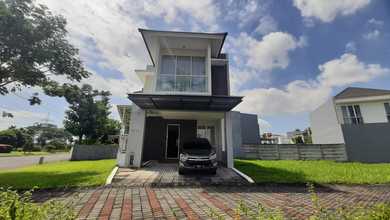 Dijual Rumah Strategis di Wiyung, Surabaya - LT 98m²