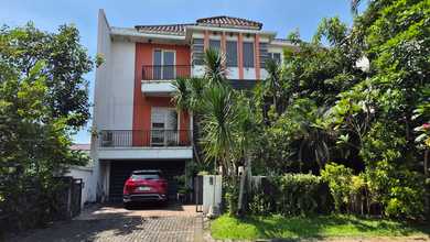 Rumah Area Premium Citraland, Surabaya - Harga Menarik 4,94 Miliar