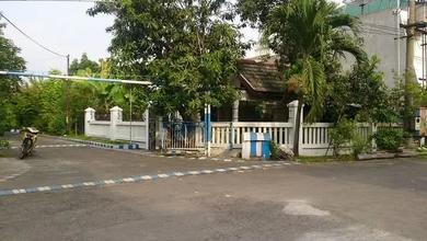 Dijual Rumah Strategis di Sidoarjo, Sidoarjo - LT 235m²