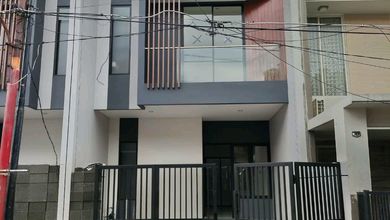 Rumah Dijual di Mulyosari, Surabaya, LB 115m², Harga Kompetitif!