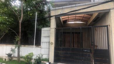 Rumah Dijual di Kutisari, Surabaya, LB 350m², Harga Terbaik!