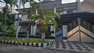 Hunian Mewah di Kawasan Rungkut, Surabaya, LB 500m², Harga 2,75 Miliar