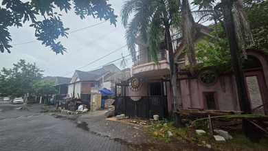 Kesempatan Rumah di Waru, Sidoarjo, LB 200m², Harga 630 Juta