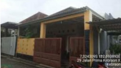 Dijual Rumah Nyaman di Kebraon, Surabaya - LT 120m²