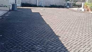 Rumah Dijual di Menganti, Gresik, LB 100m², Harga Terbaik!