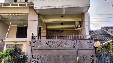 Rumah Dijual di Rungkut, Surabaya, LB 140m², Harga Kompetitif!