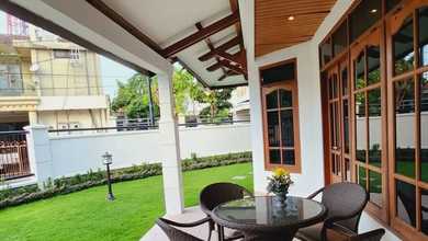 Dikontrakkan Rumah Terjangkau di Pakuwon, Surabaya, LT 636m²