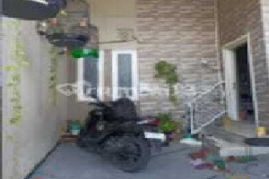 Kesempatan Rumah di Rungkut, Surabaya, LB 140m², Harga 950 Juta