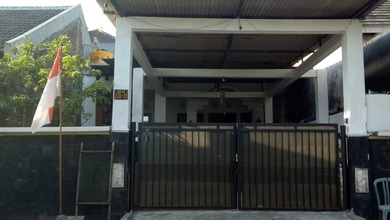Jual Rumah Nyaman di Rungkut, Surabaya - LT 160m²
