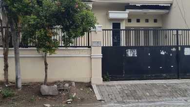 Dijual rumah Mewah di Lakarsantri, Surabaya - LT 210m²