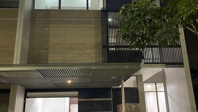 Rumah Modern Luas 343 Jual di Golf Island, Jakarta Utara