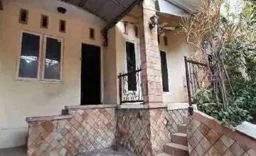 Rumah Dijual di Manyar, Gresik, LB 120m², Harga Terbaik!