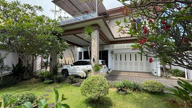 Dijual rumah Premium di Nginden, Surabaya - LT 500m²