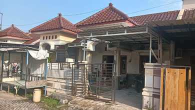 Rumah Sederhana Lokasi Menganti, Gresik, LT 105m², Harga 275 Juta